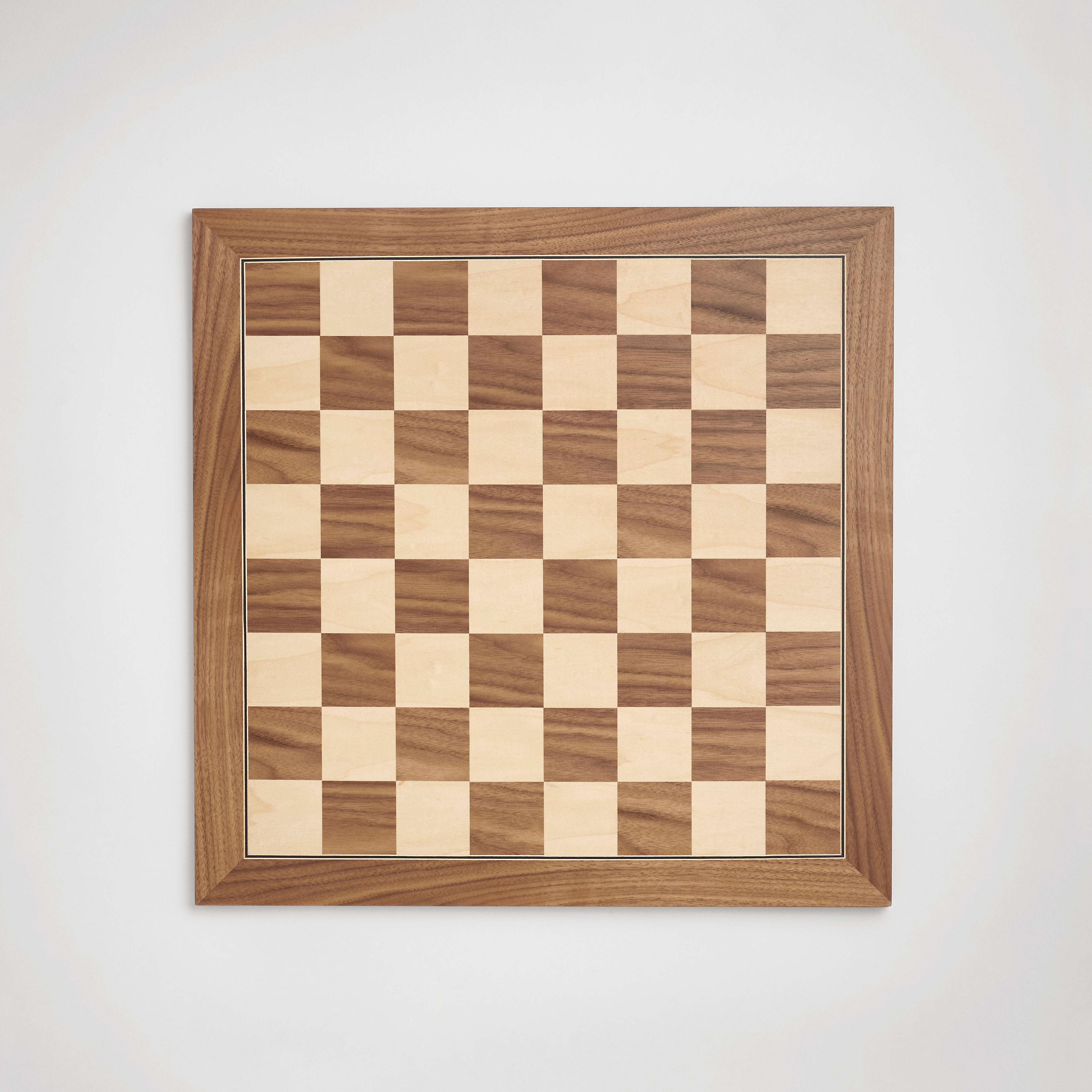 Handmade chessboard in walnut and maple – 55 x 55 cm